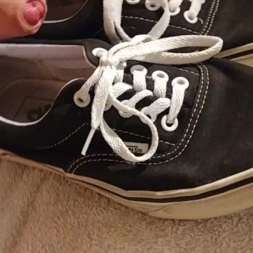 Filling girlfriends cute Vans with cum while she's away