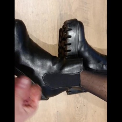 Cum on her lovely ankle boots
