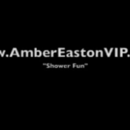 Sexy Beauty Amber Easton Masturbates in Her Shower-HOT!!