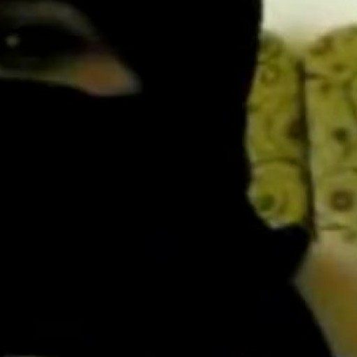 Muslim Ummah Lady in Black Burqa plays with 2 inch Arabian Dick