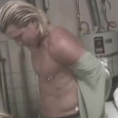 hot blonde gets fucked loudly in the laundry room