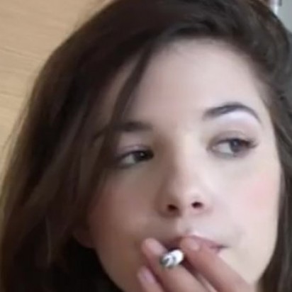 Olivia Smoking teen Girl