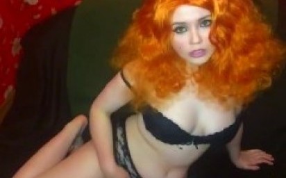 Red-Haired Beauty Masturbates With Pleasure