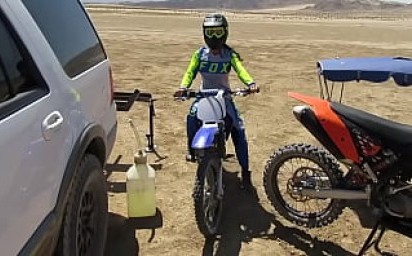 Moto Cross Girl Sucking Cock And Facial On The Desert