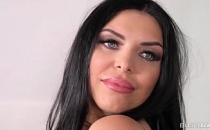 Curvy Assed Lesbian Candy Alexa Pussy Fucked by Voluptuous Russian Brunette