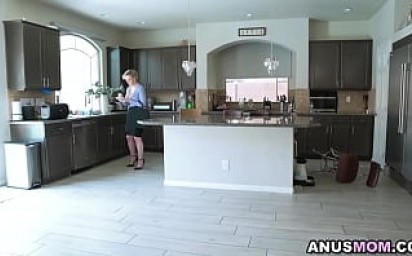 Quinton James distracts busty HOA mylf Dee Willims for breaking some rules in his house, by giving her a nice dick massa