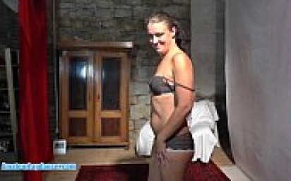 Czech wife does sensual stripshow for horny stranger