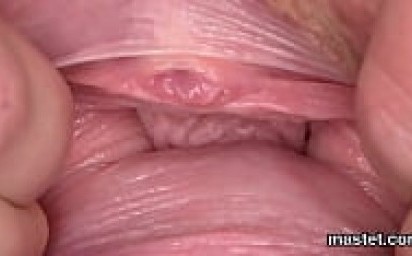Sexy czech sweetie gapes her narrowed vulva to the bizarre
